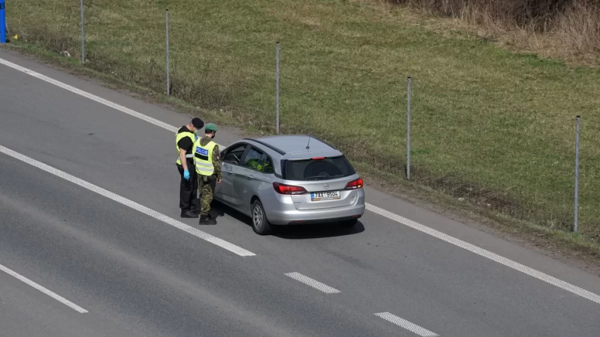 auto na silnici