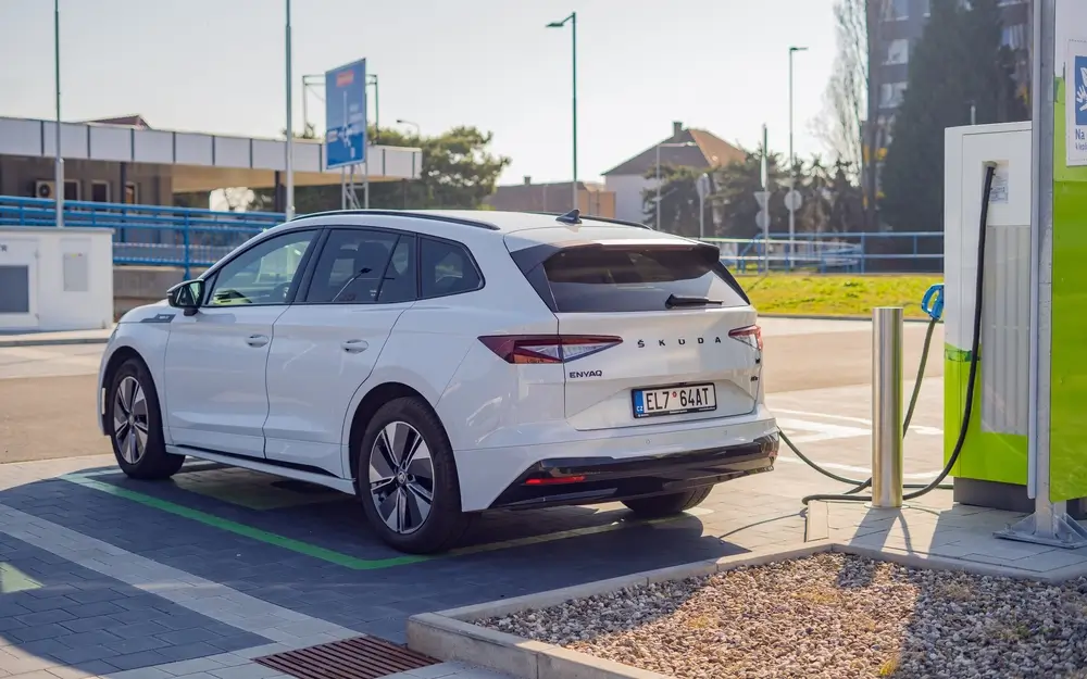 - SportDeník Elektromobil
