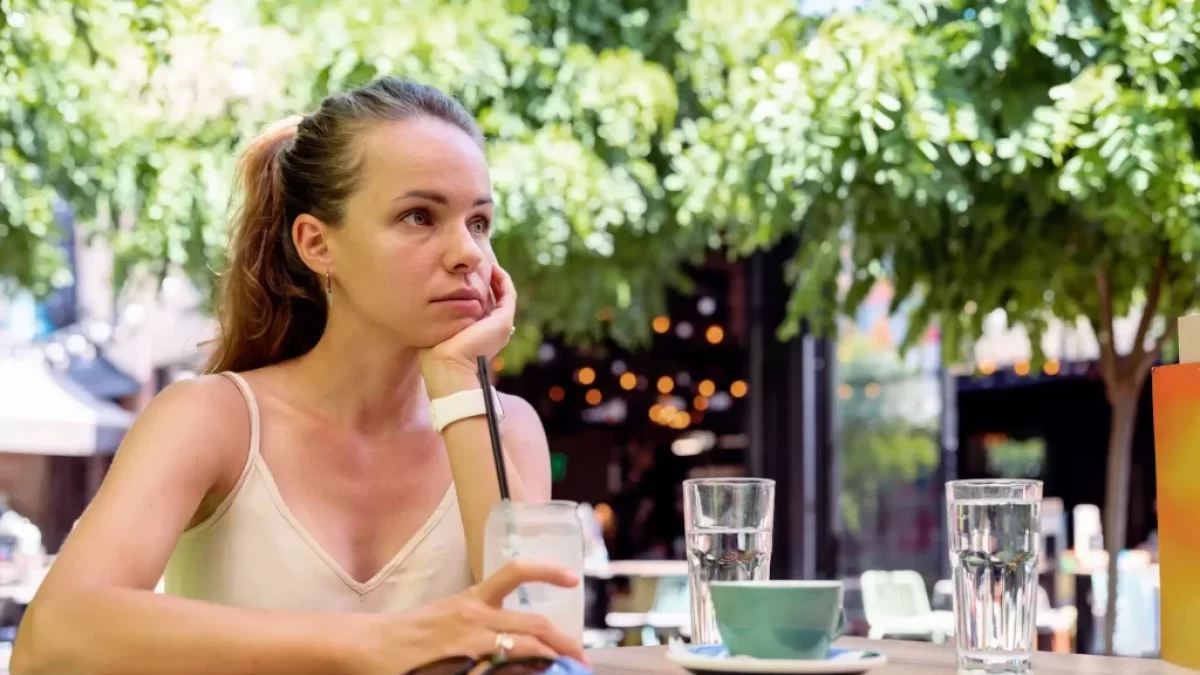 žena po nepovedeném rande