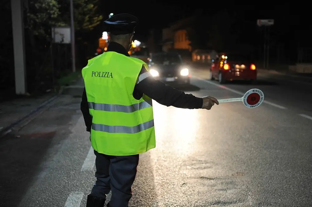 Kontrola policie. - SportDeník Kontrola v zahraničí.