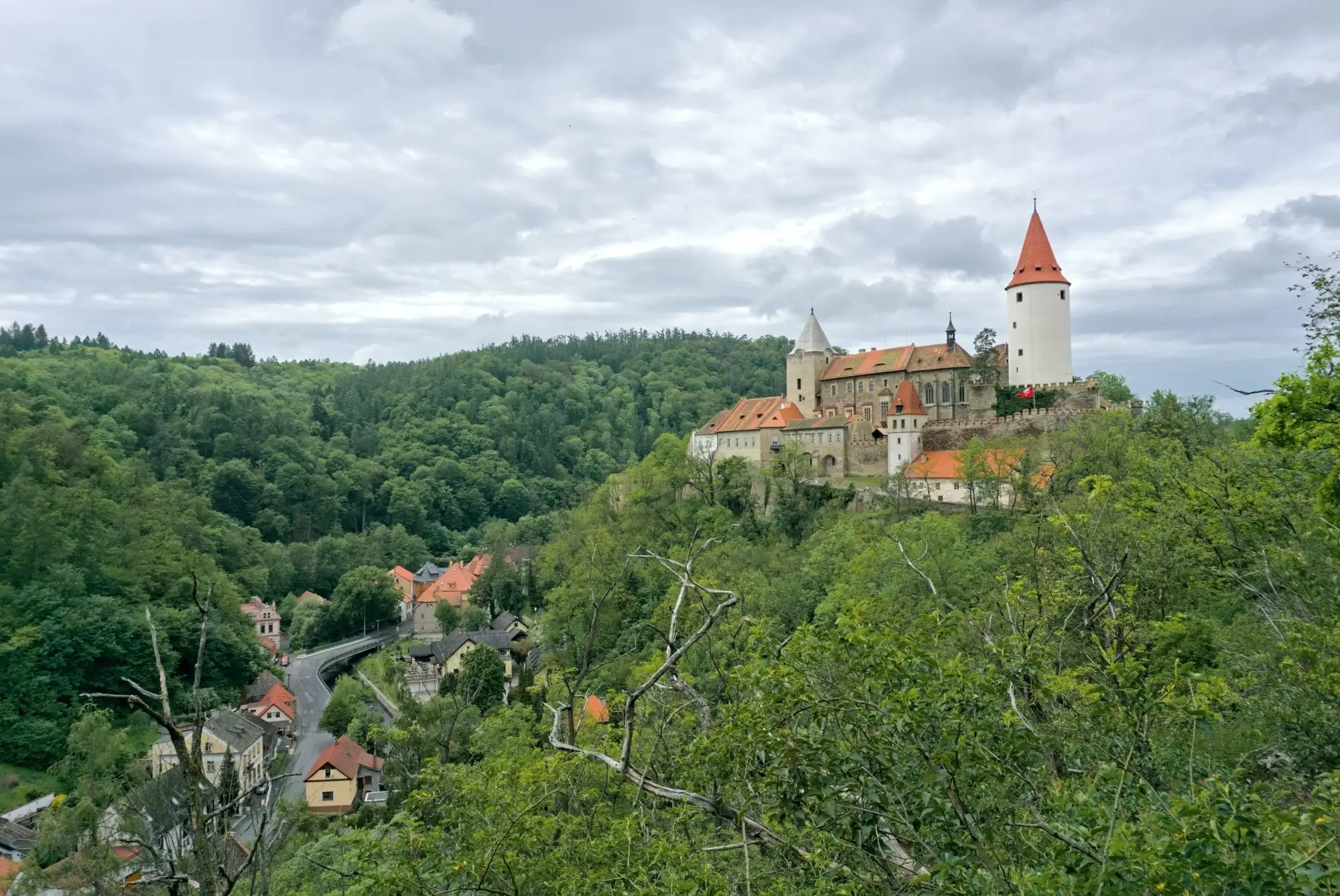 shutterstock_2611073489 - SportDeník hrad Křivoklát