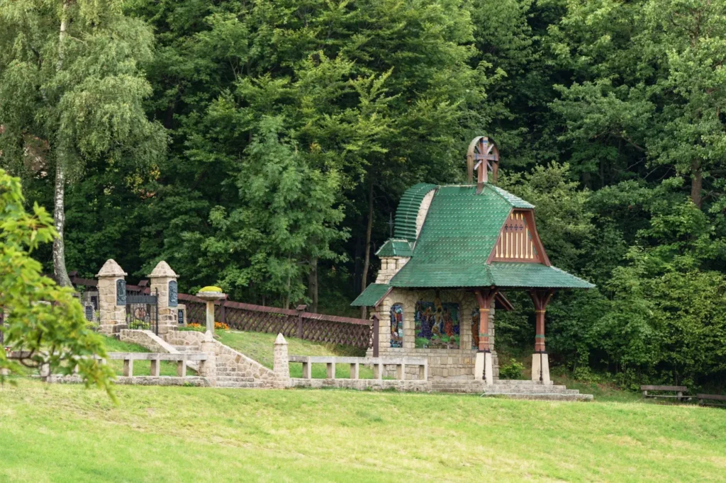 Shutterstock_1039619866 - SportDeník Místo na křížové cestě