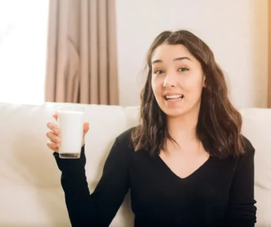 Žena s kefírem