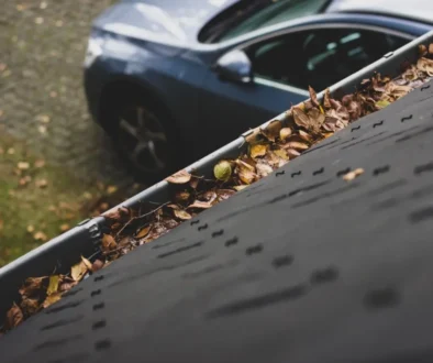 Pohled za střechy na auto