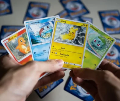Asi byste se divili, ale za kartičku Pokémona si můžete přijít na pořádný balík.