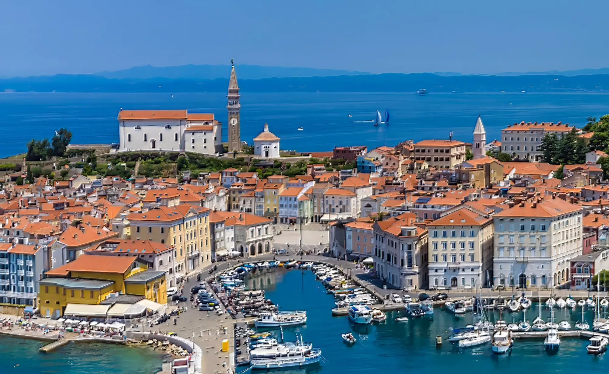 Shutterstock_2353573927 - SportDeník Městečko Piran