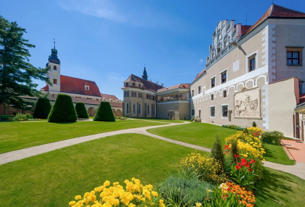 Shutterstock_2506022161 - SportDeník Zámek v Telči