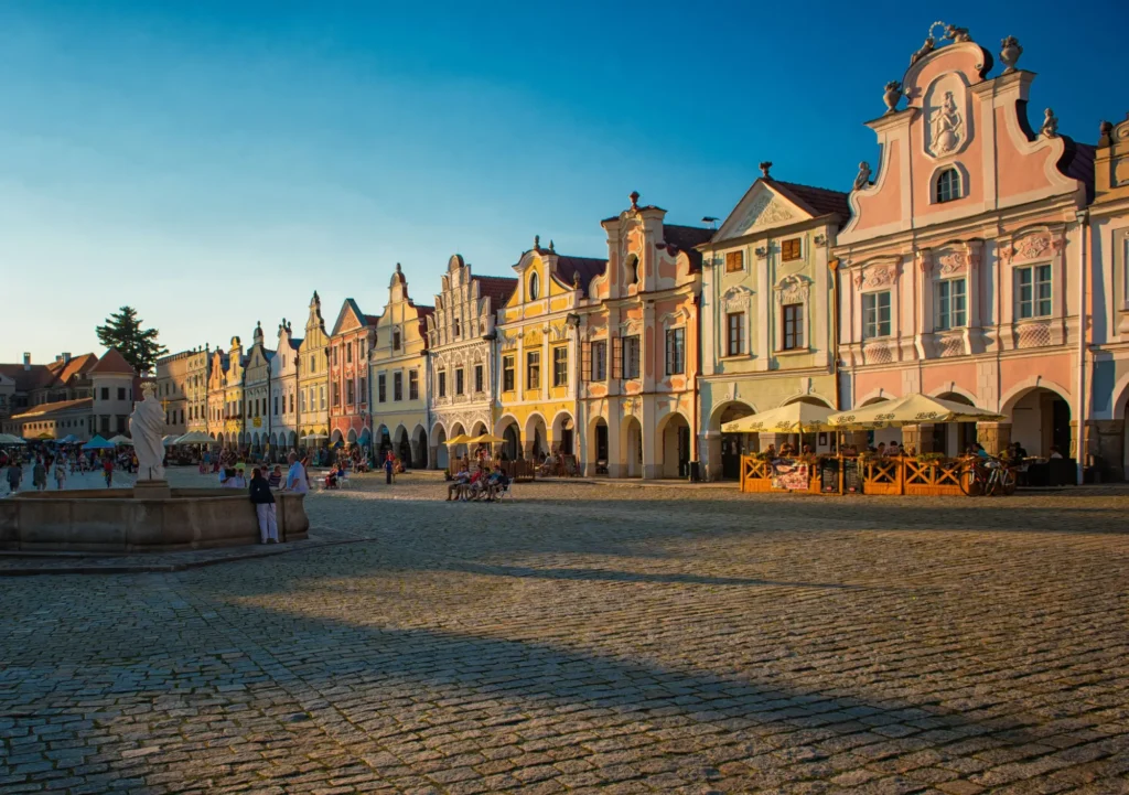 Shutterstock_795304642 - SportDeník Náměstí v Telči
