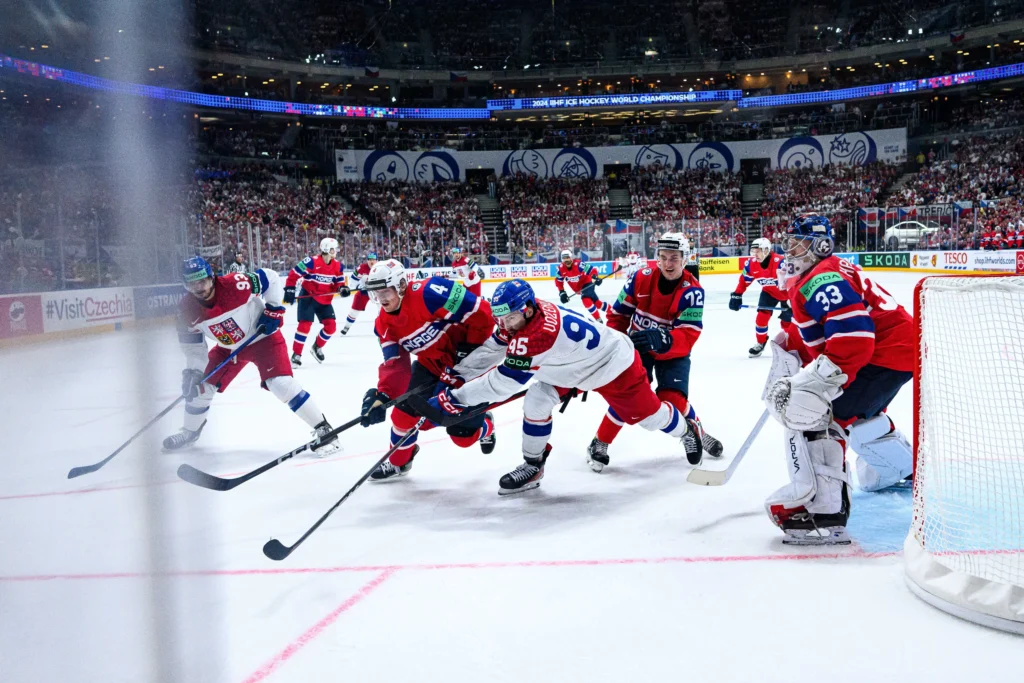 shutterstock_2464012575_optimized - SportDeník český hokej
