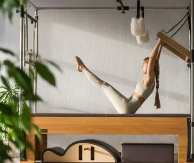 Pilates je velmi efektivní cvičení, které pracuje s celým tělem.