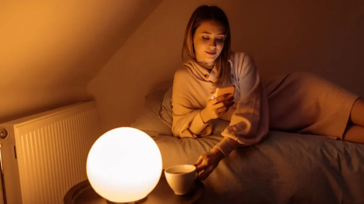 žena v posteli