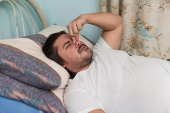 muž má ucpaný nos