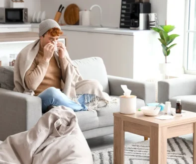 Při nachlazení se tvoří velké množství hustých hlenů. Zdroj muž je nemocný