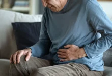 seniora bolí břicho